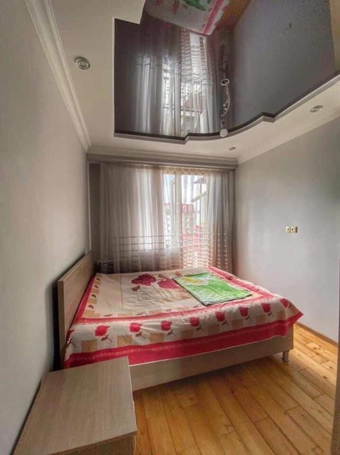 Apartment Dolphin Батумі Екстер'єр фото