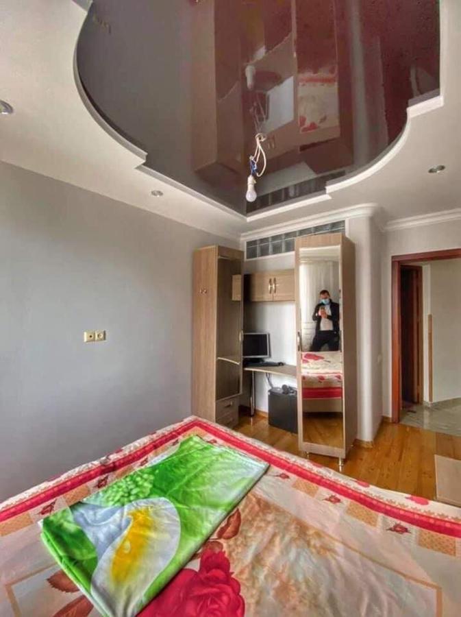 Apartment Dolphin Батумі Екстер'єр фото