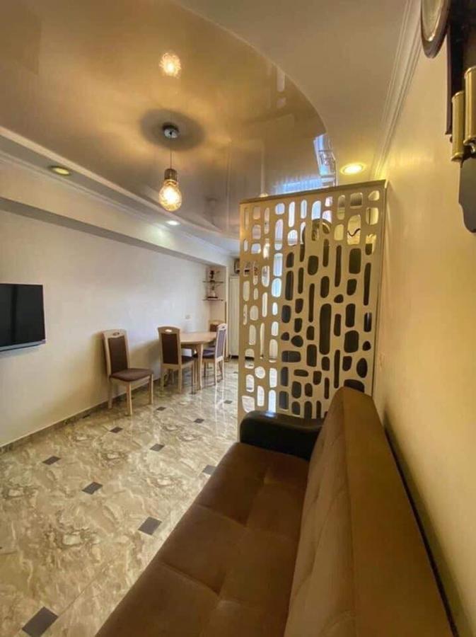 Apartment Dolphin Батумі Екстер'єр фото