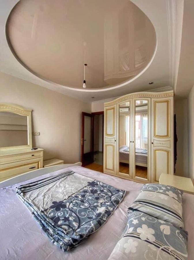 Apartment Dolphin Батумі Екстер'єр фото